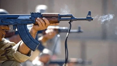 مقتل شخص وإصابة ستة آخرين باقتتال عشائري شرقي دير الزور