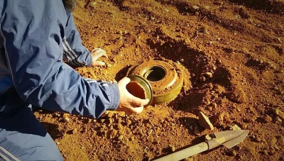 وزارة الطوارئ تحذّر أهالي ريف الرقة الشمالي من مخلفات الحرب