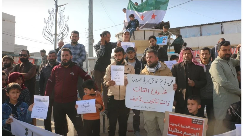 السوريون ي...