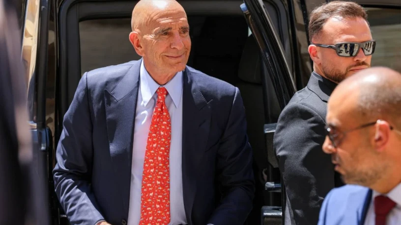 توم باراك:...