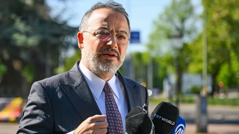 السفير الت...