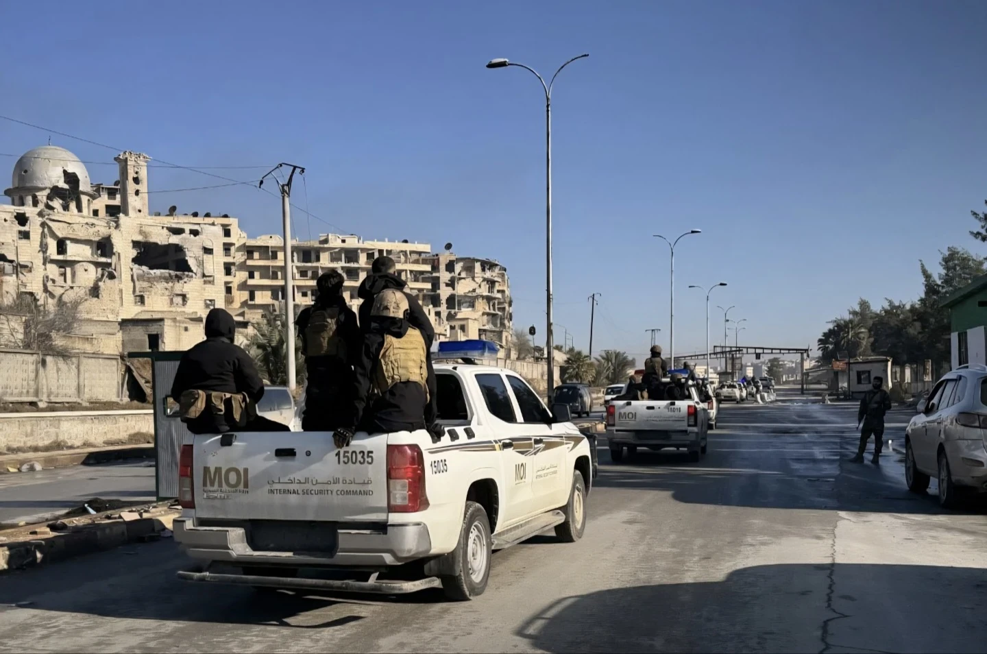 حلب: "قسد" تستهدف مبنى الأمن العام بمسيرة انتحارية