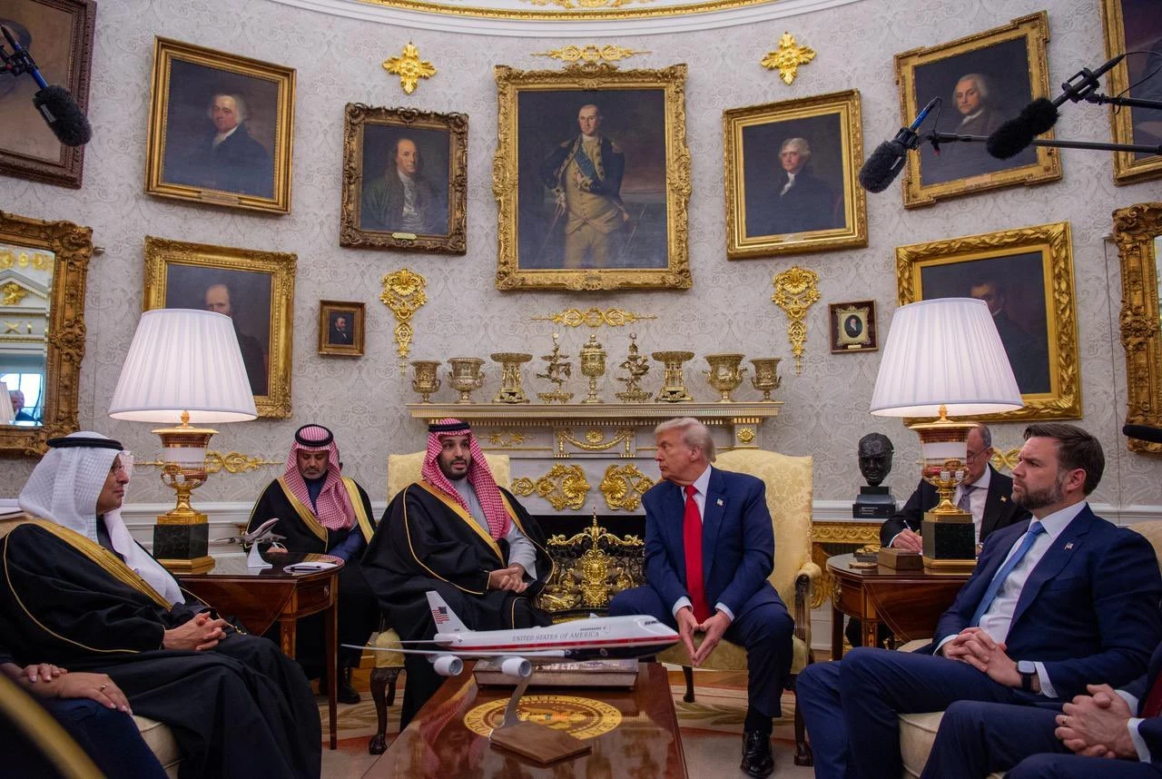 ترامب يجدد إشادته بالرئيس الشرع خلال مؤتمر صحفي مع ولي العهد السعودي