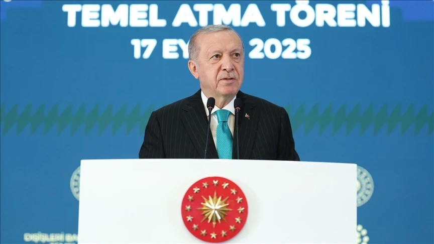 أردوغان يحذّر من ضغوط إسرائيلية على سوريا ويؤكد دعم تركيا لوحدتها