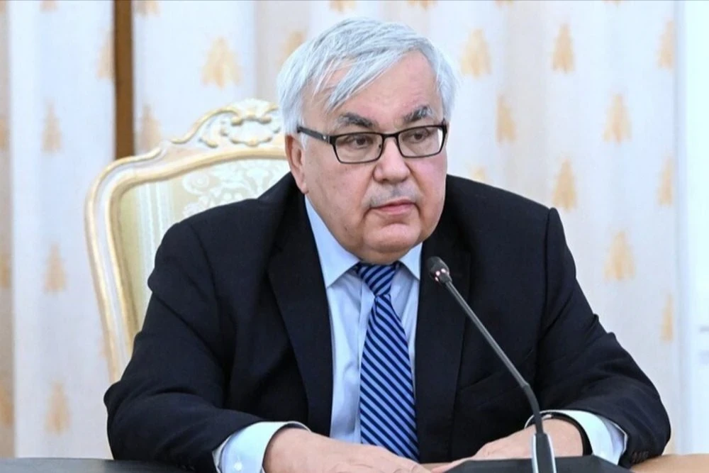 مسؤول روسي يهنئ السوريين بالذكرى الأولى للتحرير