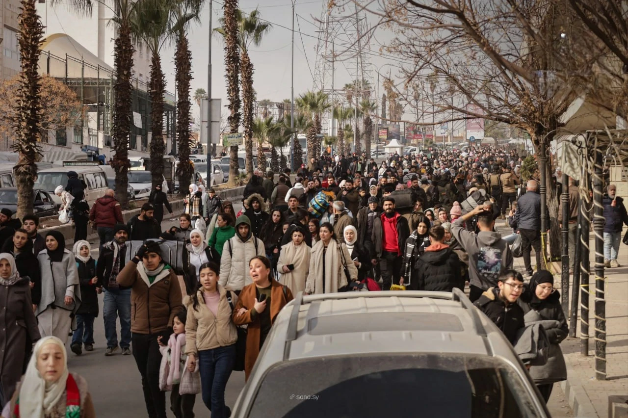 محافظة حلب تفتتح مراكز إيواء للنازحين من الشيخ مقصود والأشرفية