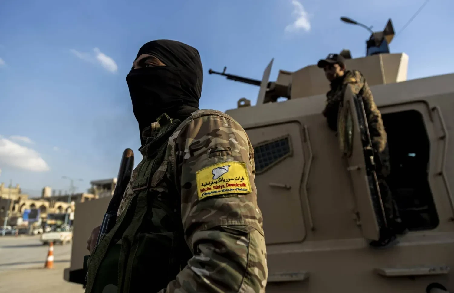 تسارع لإنقاذ اتفاق دمج "قسد" قبل انقضاء مهلة اتفاق آذار