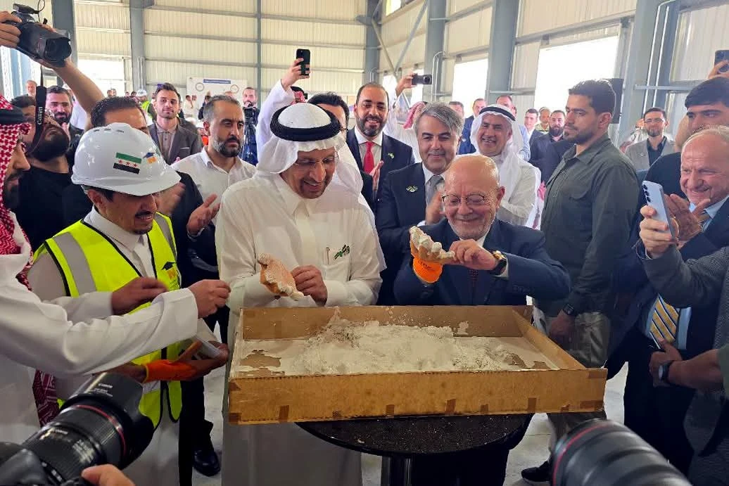 سوريا والسعودية تطلقان أول مصنع للإسمنت الأبيض في عدرا الصناعية
