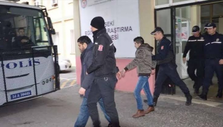 السلطات التركية توقف 16 شخصاً يشتبه بانتمائهم إلى 