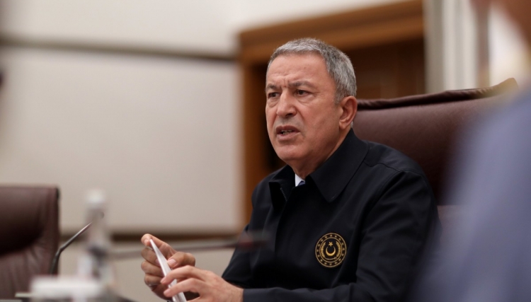 وزير الدفاع الدفاع التركي يكشف تطورات جديدة حول شرق الفرات 