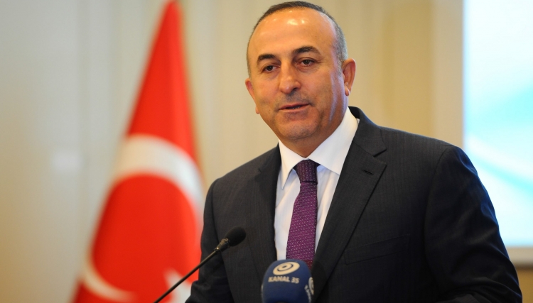 جاويش أوغلو: تركيا لن تطلب الإذن من أحد لشن عملية في سوريا
