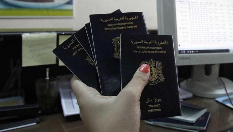 تأخر تجديد جوازات السفر يهدد السوريين بالترحيل من الأمارات