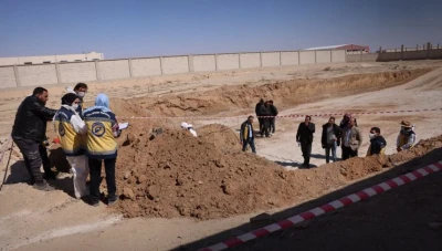 العثور على رفات 14 شخصاً خلال أعمال حفر في عدرا الصناعية بريف دمشق