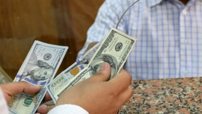 مصرف سورية المركزي يحذر من التعامل مع الصرافين غير المرخصين