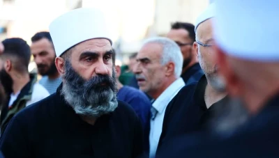 تحقيق "بي بي سي" يكشف عن حملات كراهية وتضليل طائفي منظمة تستهدف سوريا