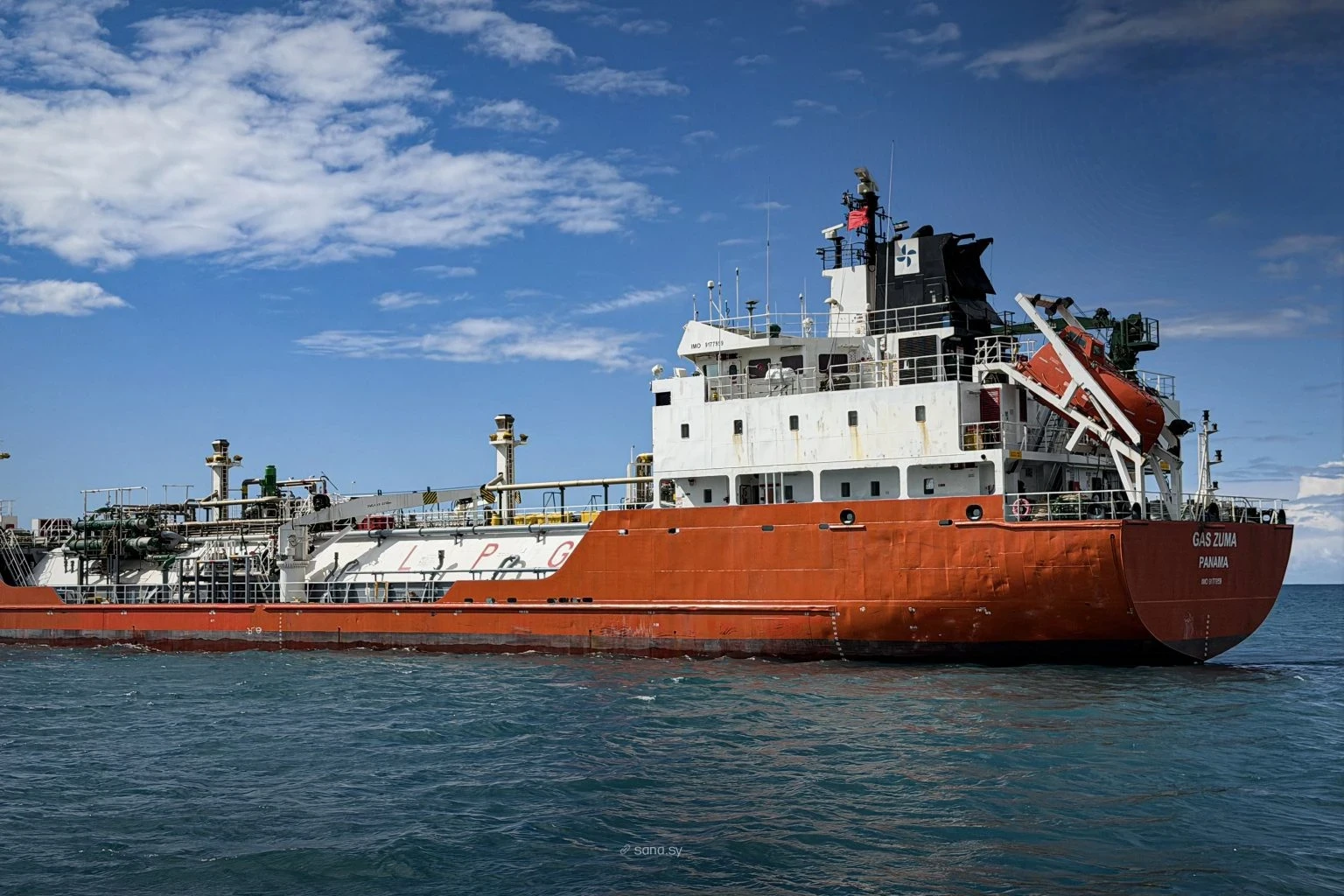 بانياس: تفريغ 4 نواقل غاز بحمولة تجاوزت 9 آلاف طن