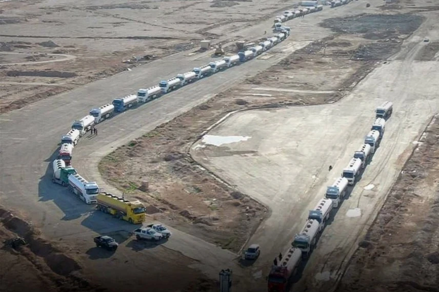 دخول أولى قوافل الفيول العراقي إلى سوريا عبر منفذ التنف