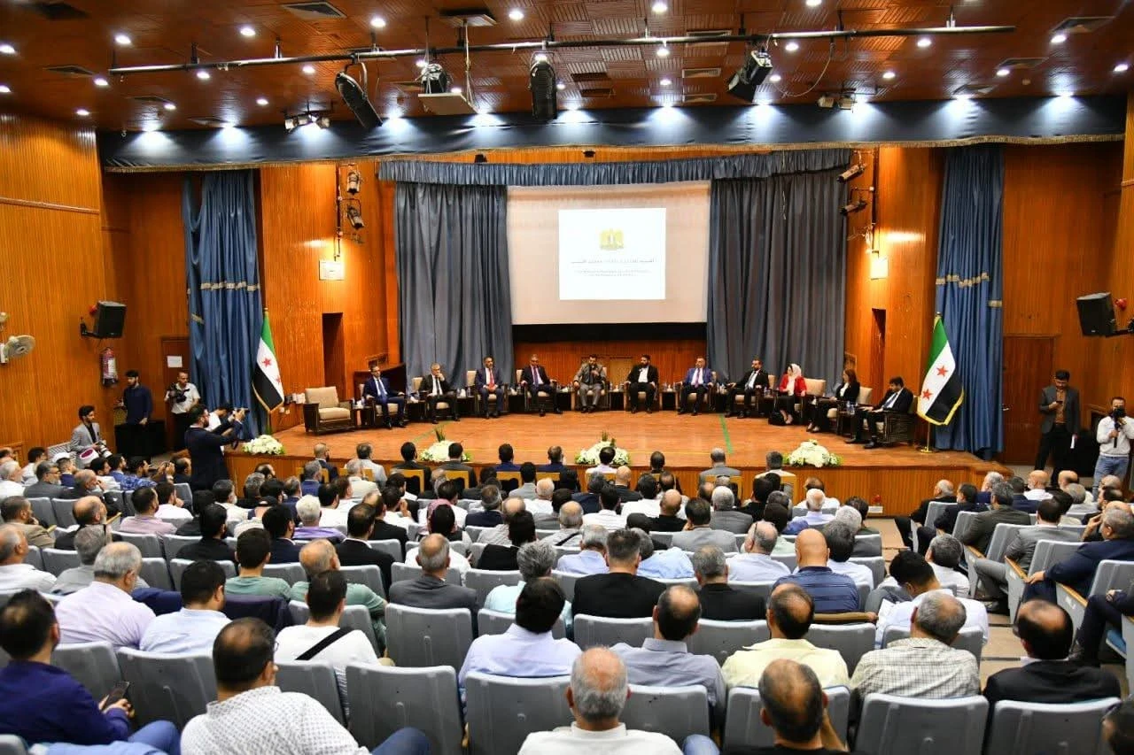 اللجنة العليا للانتخابات  تلتقي فعاليات محلية في دمشق