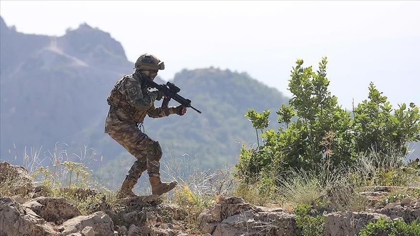 الداخلية التركية : قبضنا على 15 قيادياً من "داعــش" و" ب ي د" شمالي سوريا