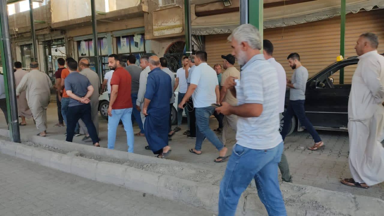 صرافو "عين العرب" يضربون عن العمل  احتجاجا على "ب ي د"