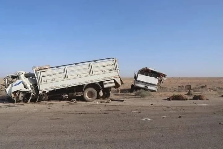 دير الزور..وفاة 6 أشخاص بحادث مروري مروع