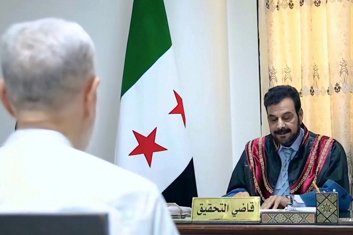 وزارة العدل تنشر مشاهد لتحقيقات مع 4 شخصيات بارزة بنظام المخلوع