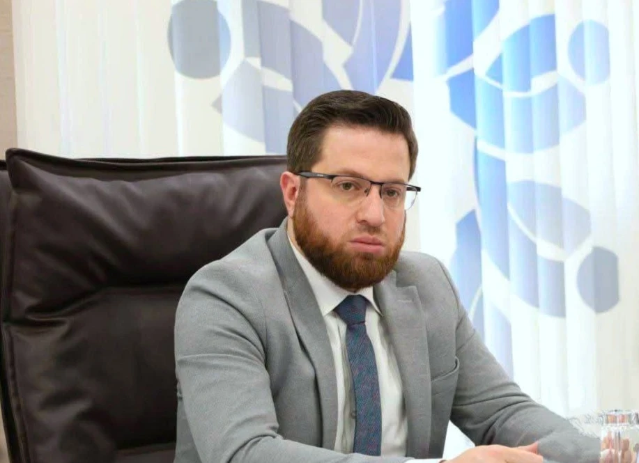 وزير التنمية الإدارية: زيادة الرواتب تمهّد لبيئة عمل عادلة ومحفّزة بسوريا