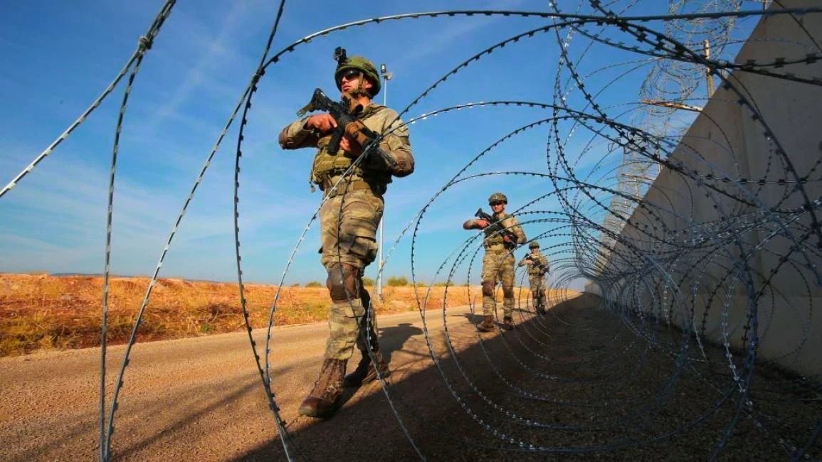 تركيا: السجن المؤبد لأربعة جنود قتلوا لاجئين سوريين بالتعذيب