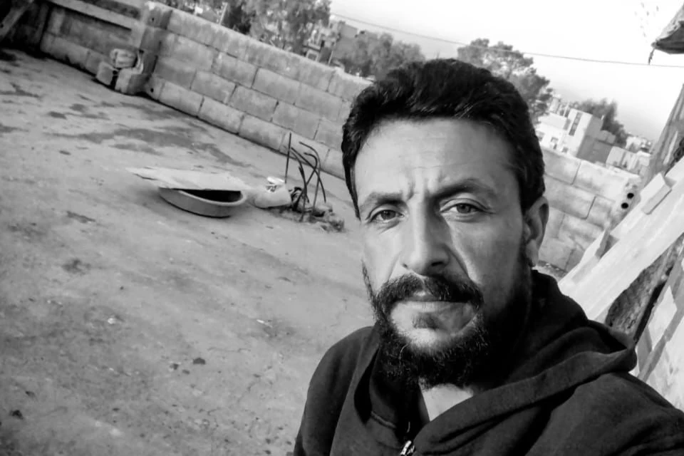 اعتقال شخصين باحتجاج على اختطاف قاصر أمام مبنى المحافظة بالحسكة