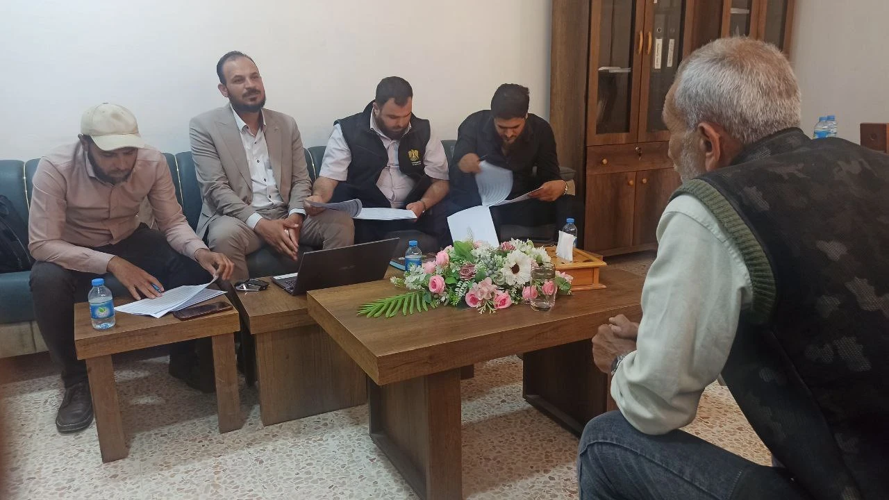 تعميم  للشؤون الاجتماعية بدراسة ملفات المفصولين بسبب مشاركتهم الثورية