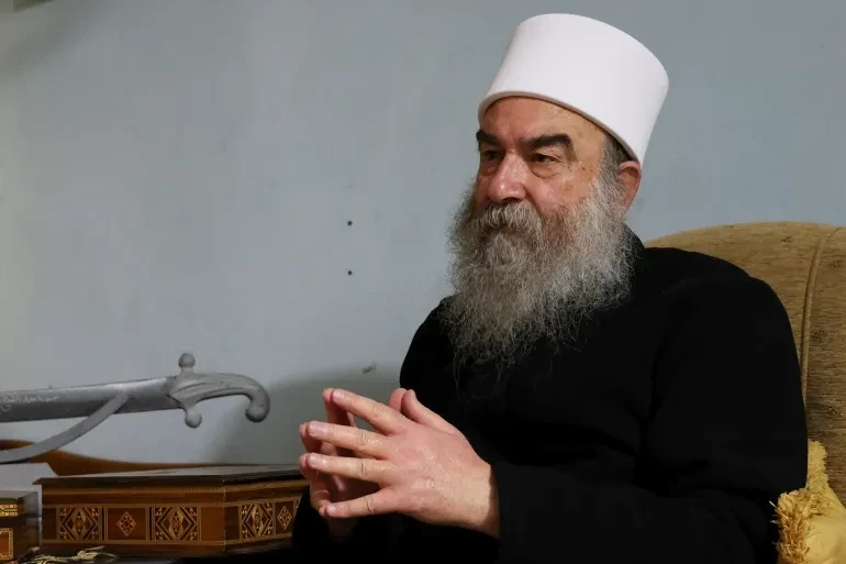 الهجري يجدد دعوته لاستقلال السويداء عن سوريا