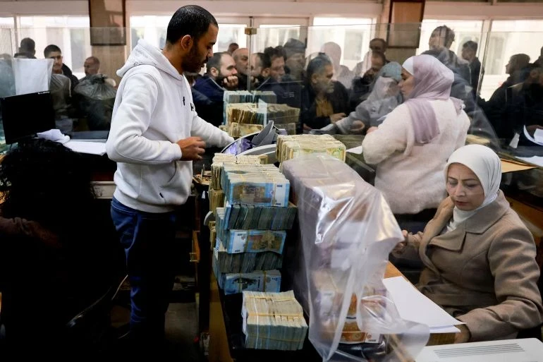 وزارة المالية السورية تكشف تفاصيل المنحة القطرية للقطاع العام