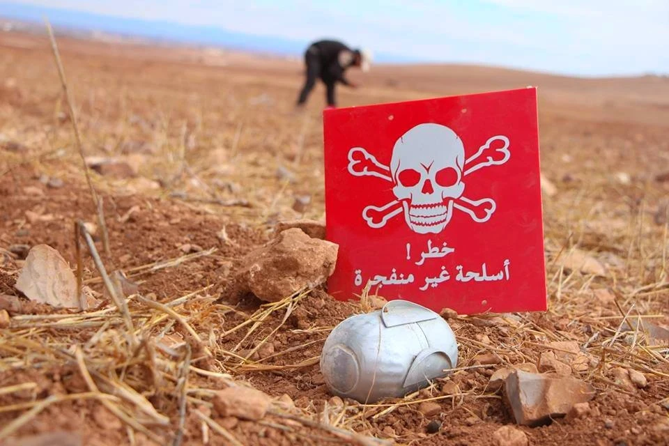 مخلفات النظام تقتل طفلين وتصيب ثلاثة جنوب إدلب