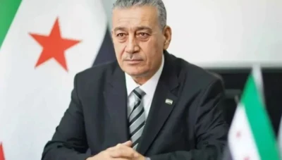 عبد الباسط عبد اللطيف يشيد بصمود السوريين في ذكرى الثورة