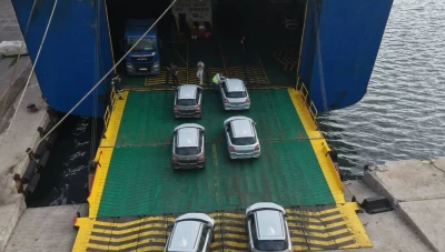 لأول مرة منذ سنوات..الإمارات تصدر سيارات عبر سوريا