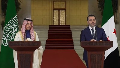 وزير الخارجية السعودي: الرياض تجري اتصالات دولية لرفع العقوبات عن سوريا