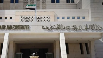 الخارجية السورية تبرز إنجازاتها الدبلوماسية بعام على التحرير