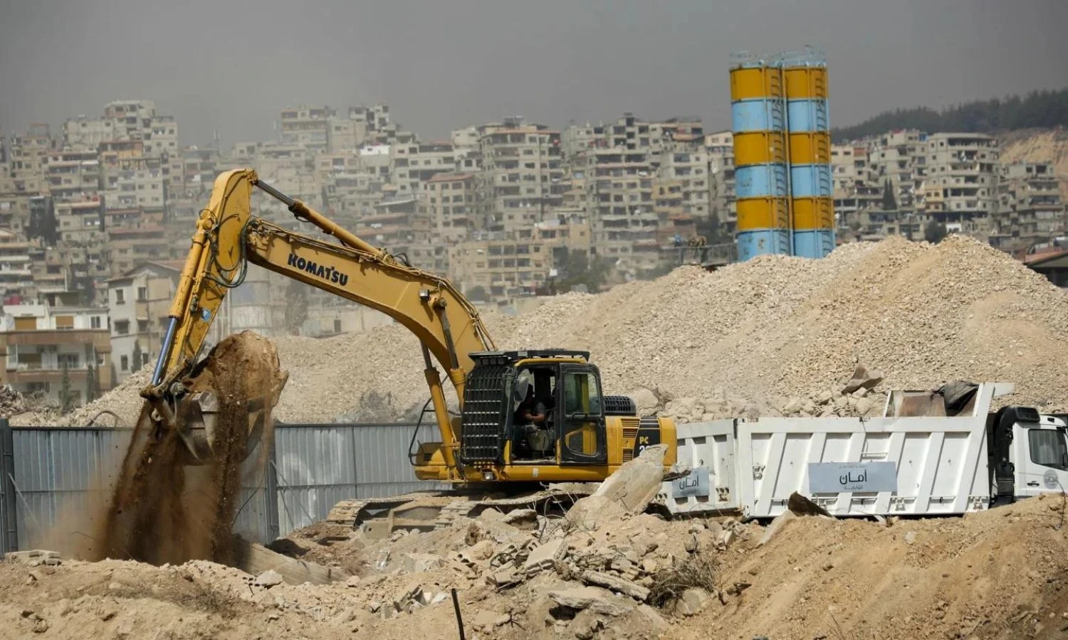 رئاسة الجمهورية تشكّل لجنة لمراجعة تنفيذ المرسوم 66 في دمشق