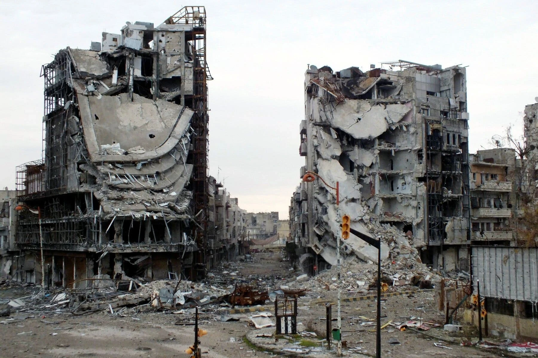 إشادة أممية بانطلاق محاكمة الأسد في القضاء السوري