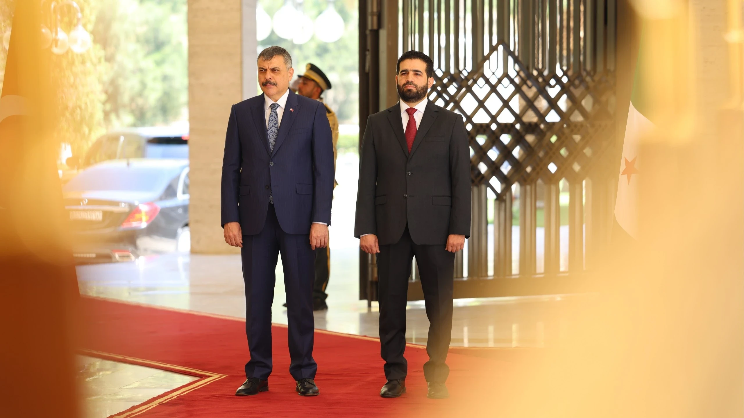 التعاون الثنائي..وزير الداخلية التركي يصل دمشق
