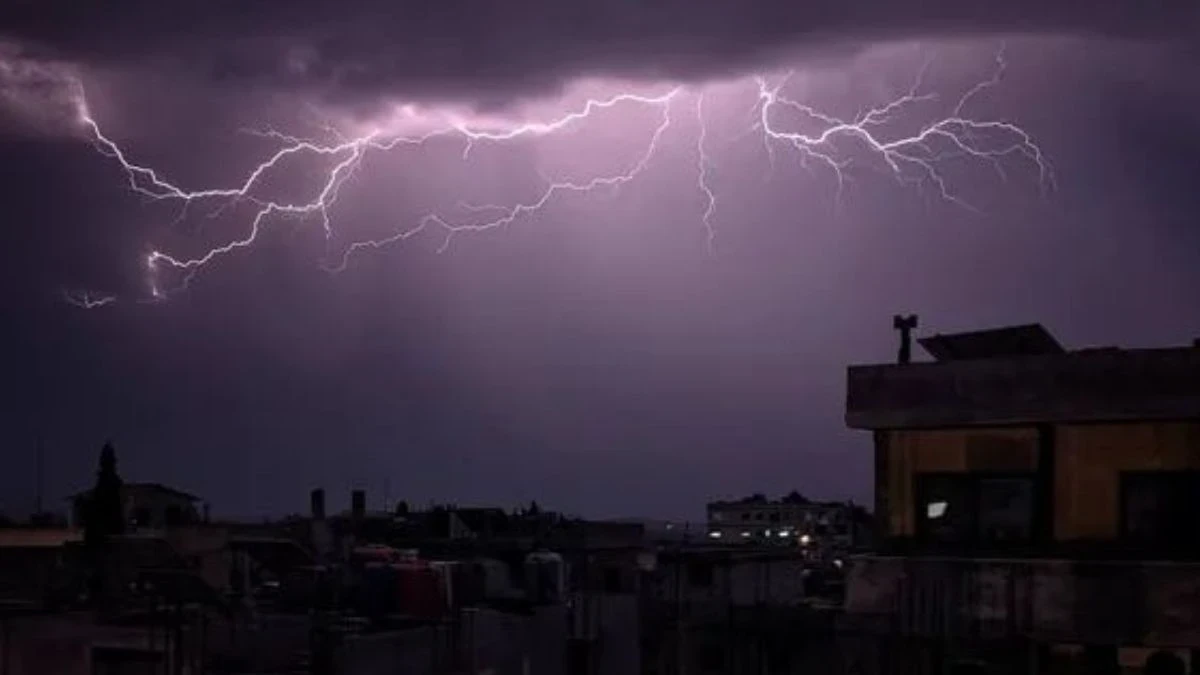 دير الزور: تحذيرات من أمطار غزيرة وسيول