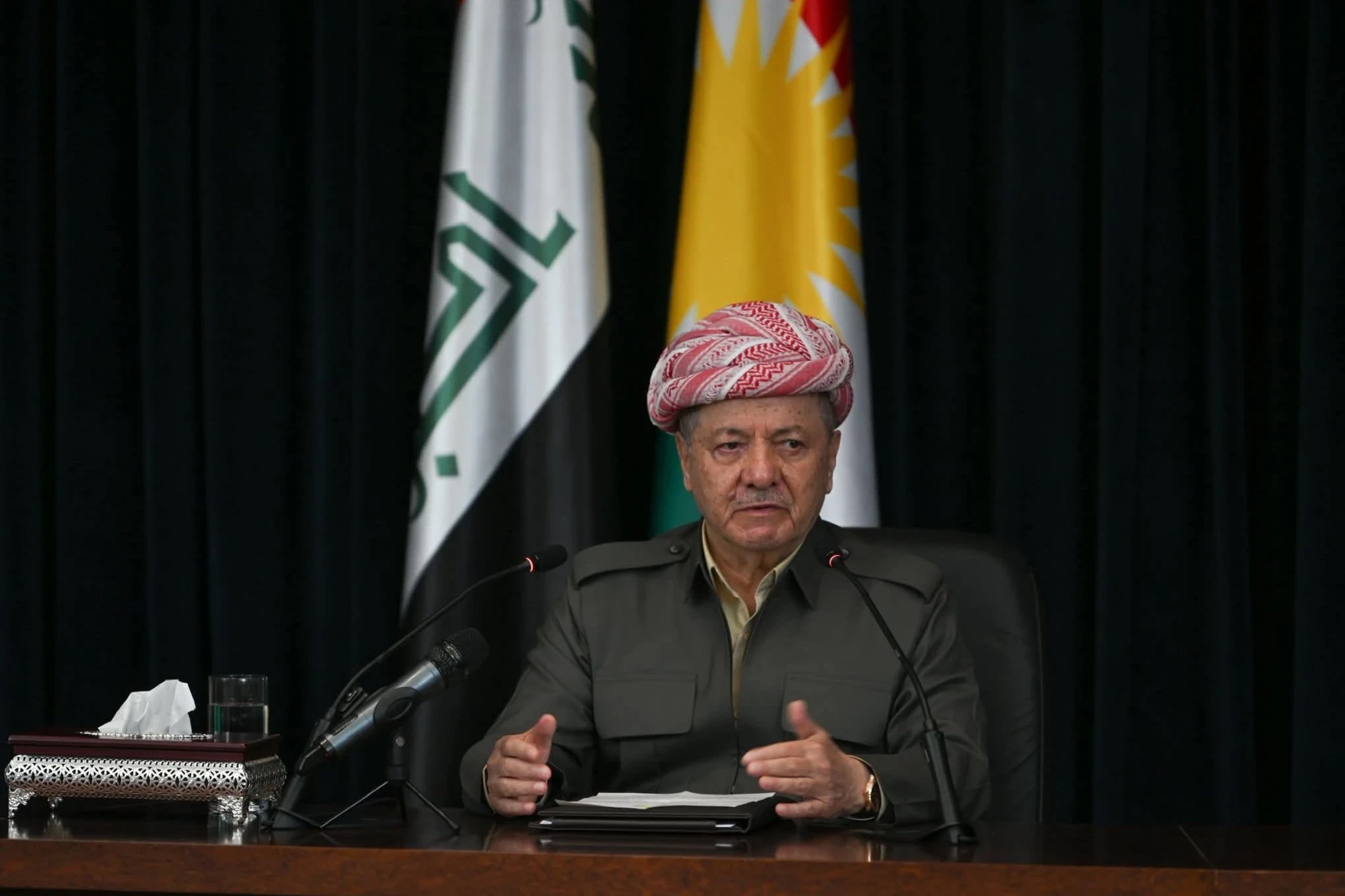 بارزاني يدعو إلى احترام السوريين العرب في إقليم كوردستان ويستنكر حملات التحريض