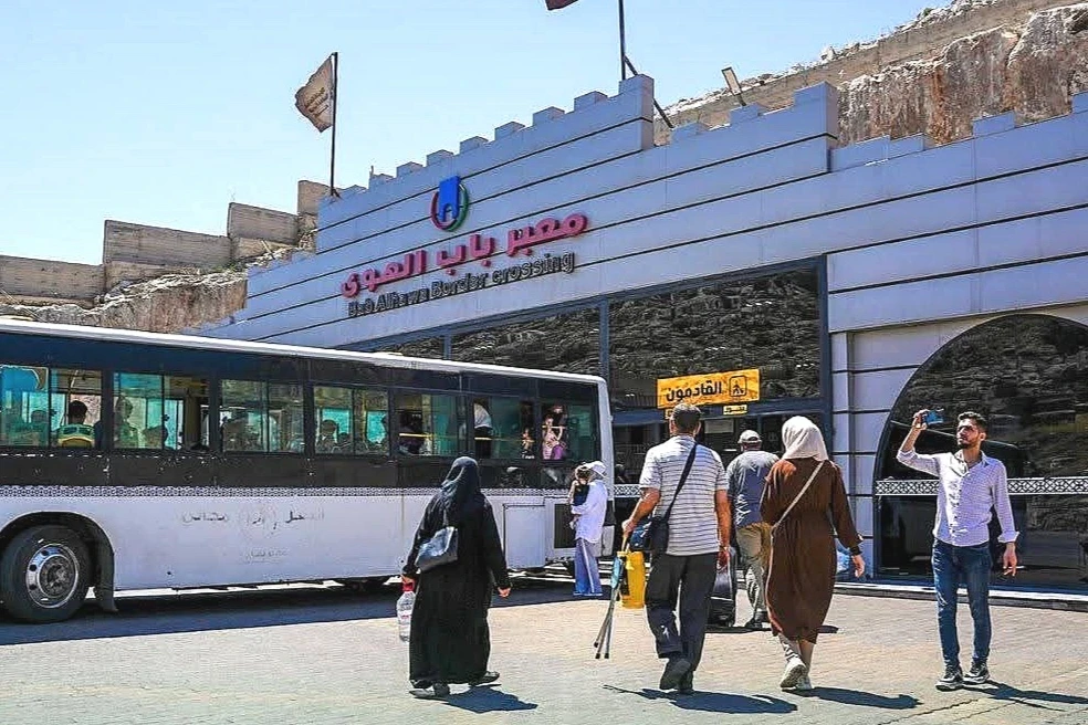 الهيئة العامة للمنافذ السورية تحذر السوريين في تركيا من عمليات احتيال على أذونات العبور