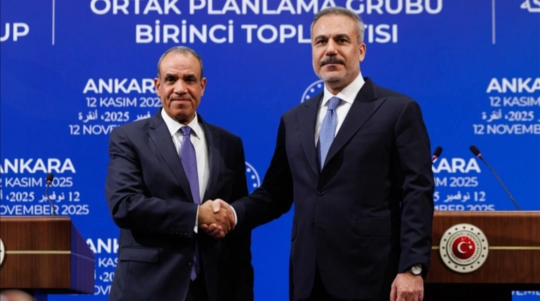 هاكان فيدان يرحب بانضمام سوريا إلى التحالف الدولي