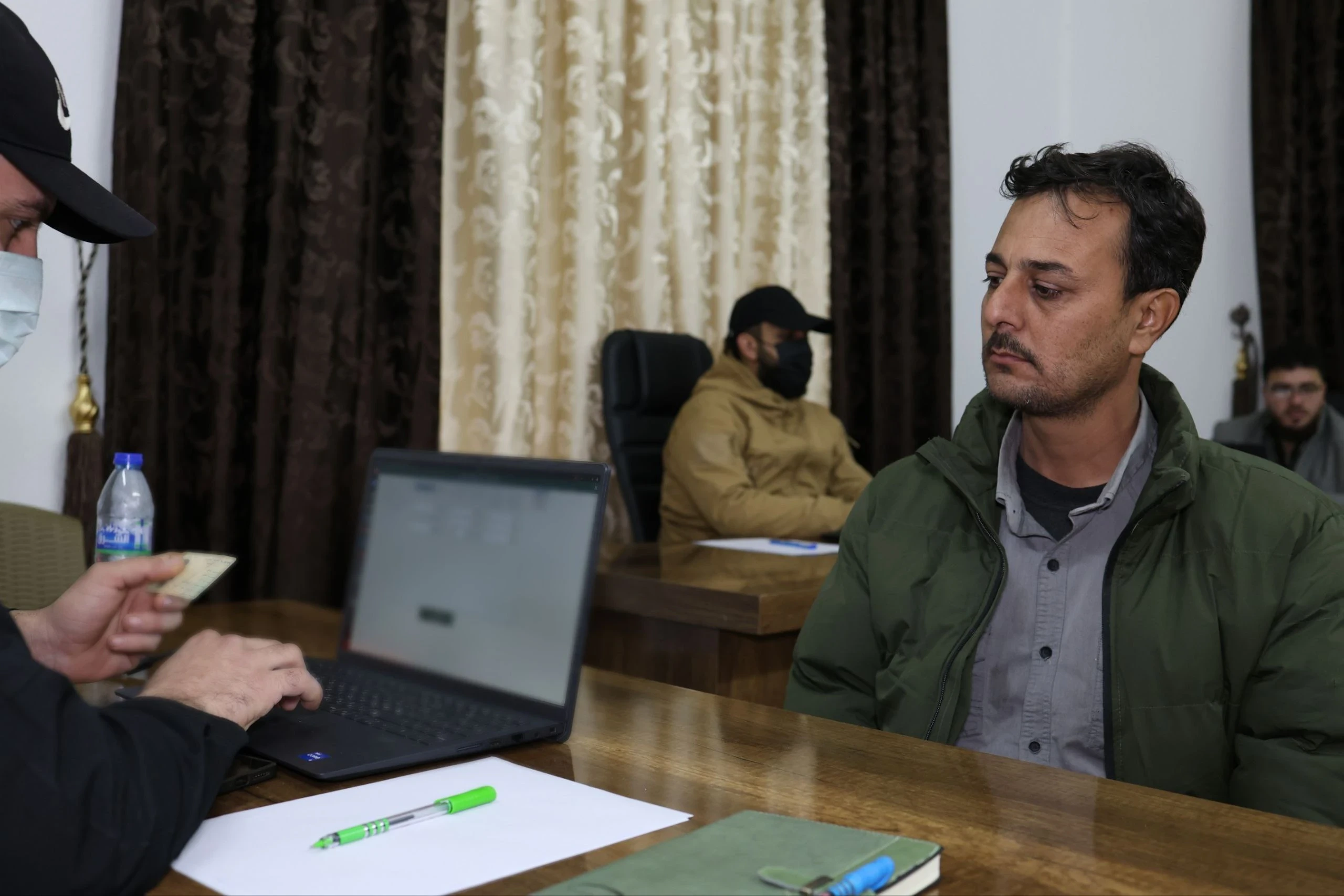 الداخلية تحدد مهلة نهائية لتسوية أوضاع عناصر “قسد”