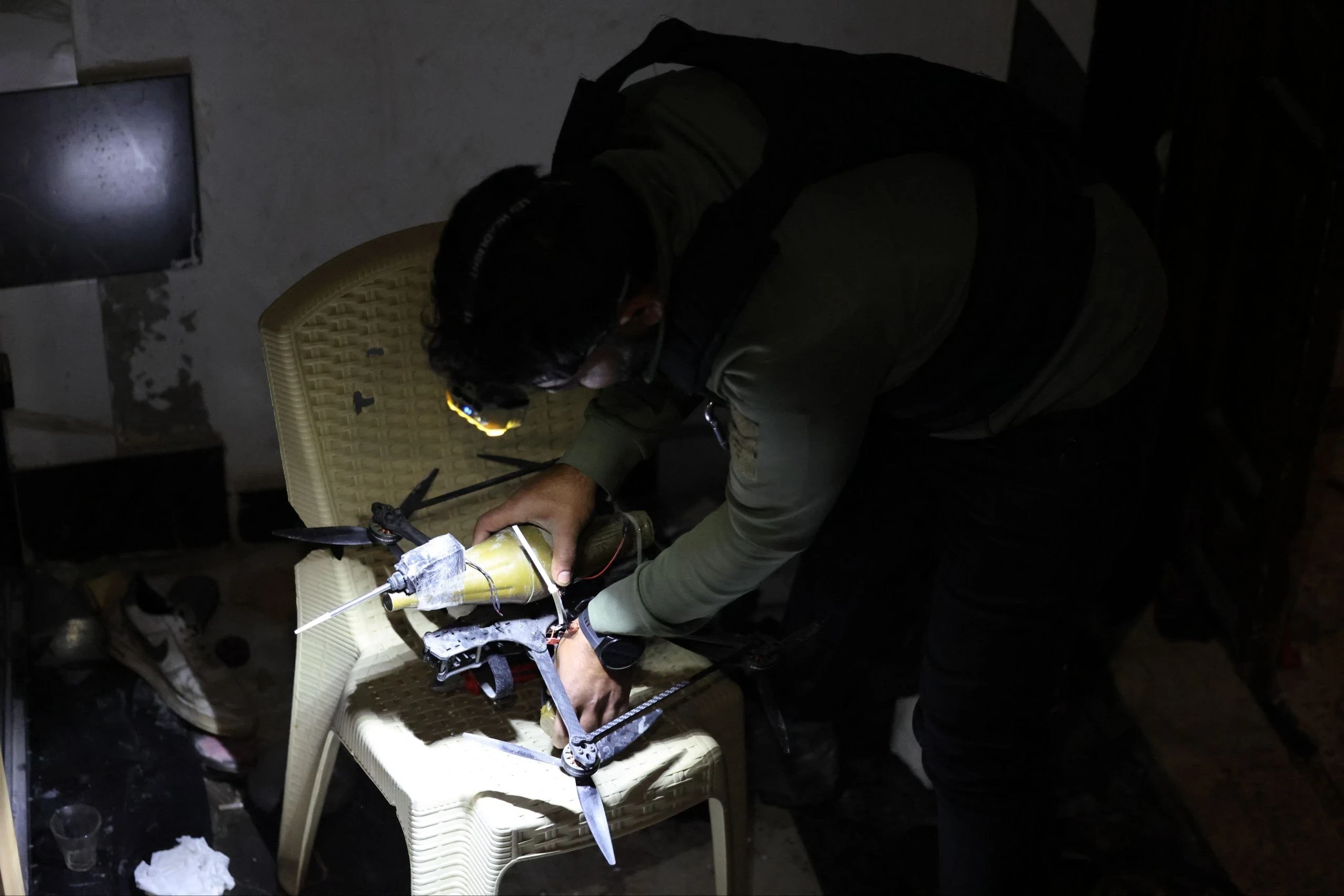 وزارة الداخلية تفكك مواد متفجرة وطائرات انتحارية في حي الشيخ مقصود بحلب